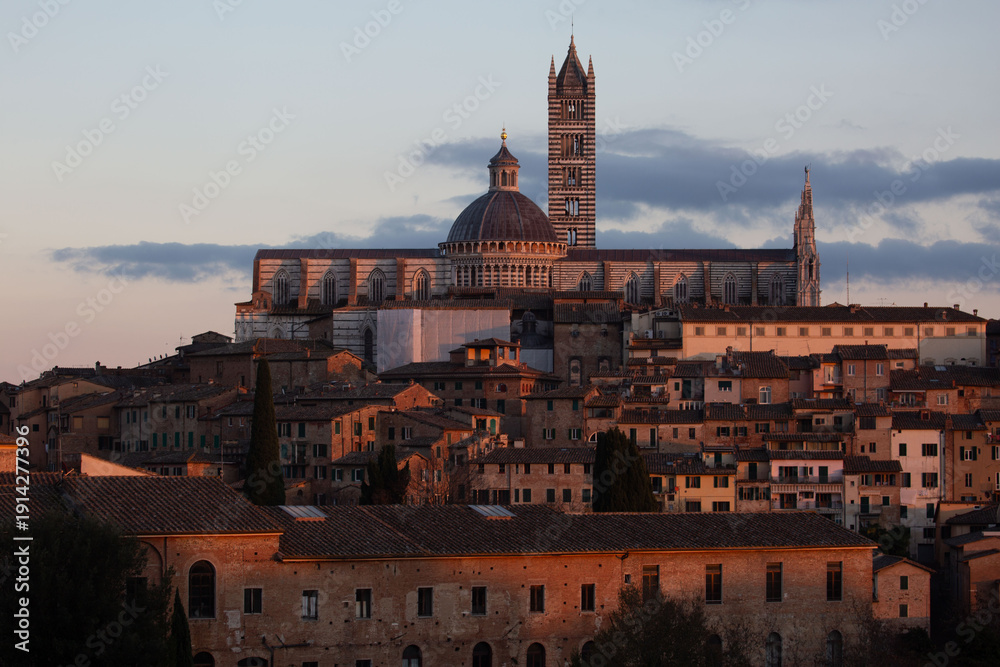 Fototapeta premium View of the Siena