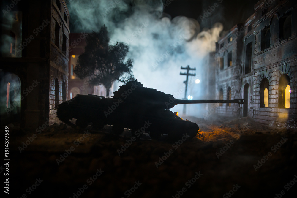 Obraz premium War Concept. Military silhouettes fighting scene on war fog sky background, World War Soldiers Silhouette Below Cloudy Skyline At night. Battle in ruined city.