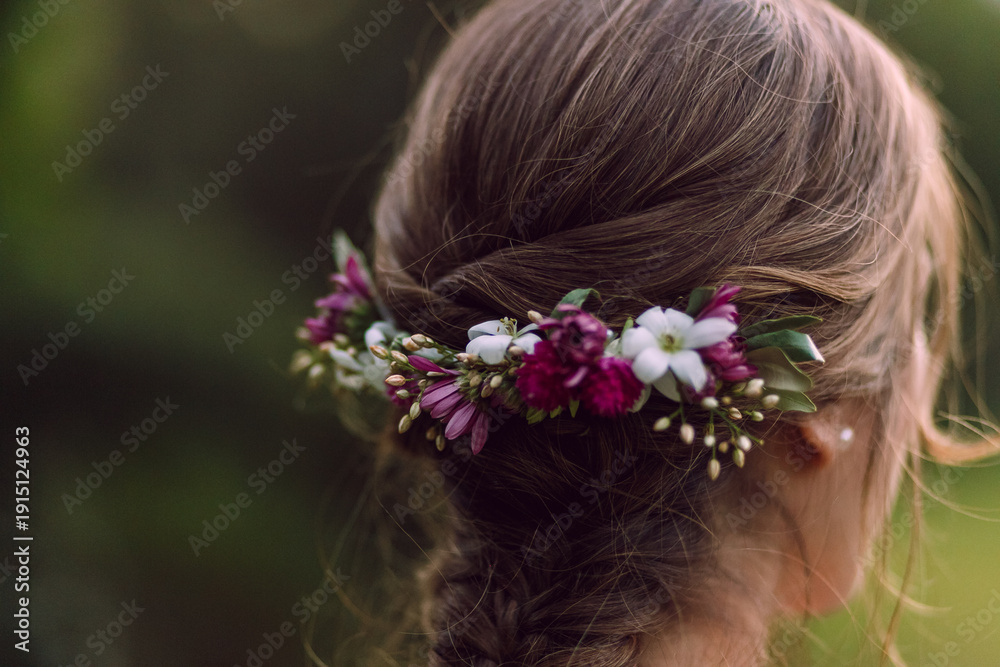 Naklejka premium beautiful bouquets of flowers and natural bridal headpieces