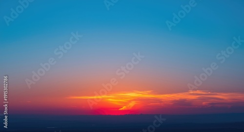 Wide horizon sunset scene f...