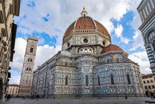 The grand duomo di firenze with brunelleschi's dome and giotto's campanile in florence, italy