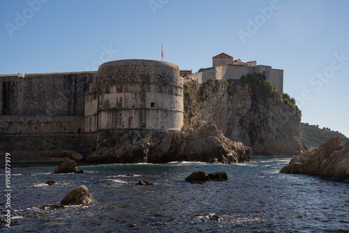 Bild auf Leinwand Epic Dubrovnik Fort Bokar ancient fortress city walls panorama