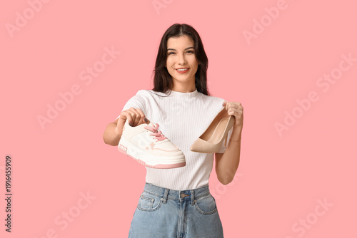 Young woman with shoe and s...