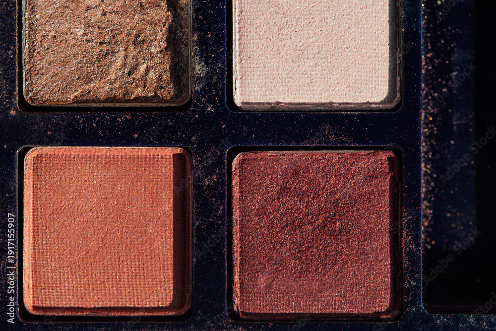 Fototapeta premium old eye shadow palette close up in neutrals 