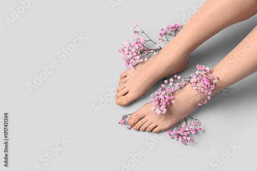 Legs of woman with pink gyp...