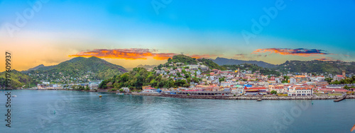 Konstfotografi The vibrant port city of St