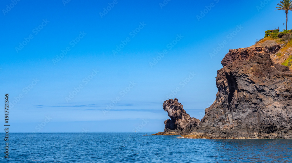 Obraz premium Lofty Sea Cliffs, Southern Volcanic Rocky Coast, Madeira, Portugal, Europe