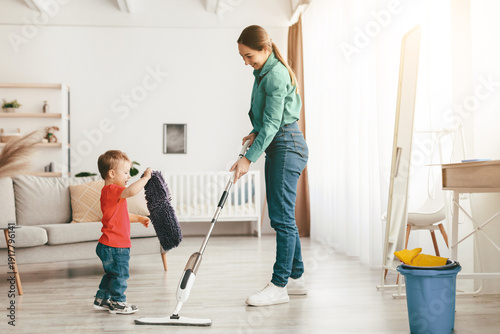 Εκτύπωση καμβά Let's tidy up together