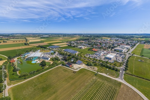 Das mittelschwäbische Alpenvorland bei Bad Wörishofen aus der Vogelperspektive
