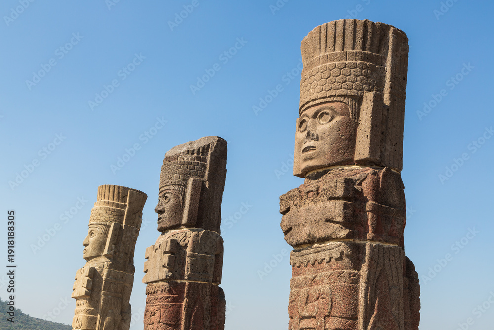 Ταπετσαρία Famous atlases of Tula, an archeological site in Mexico