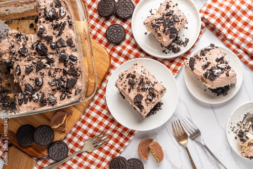 Εκτύπωση καμβά Peanut butter chocolate pudding cake. Decadent dessert