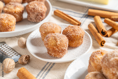 Snickerdoodle muffins with cinnamon and sugar