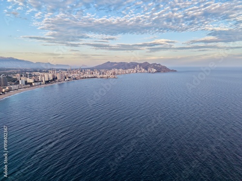 Konstfotografi serene seascape for imagery, wide open ocean view showcasing calm waves and dist