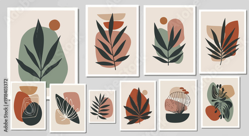 Ensemble d'art mural abstrait avec des feuilles tropicales et des formes organiques dans des tons terreux.