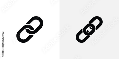 A black chain link icon with a visible link hole on a white background