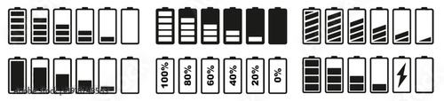 Battery charge level indicators with different states from full to empty power icons