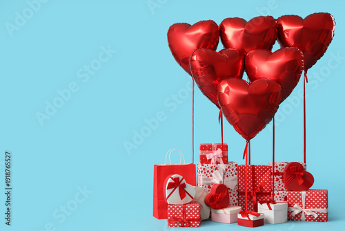 Gift boxes and shopping bag...