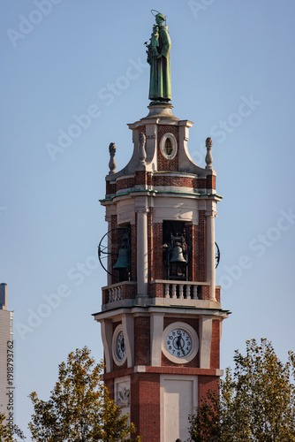 UniCredit Tower skyscraper Milan skyline