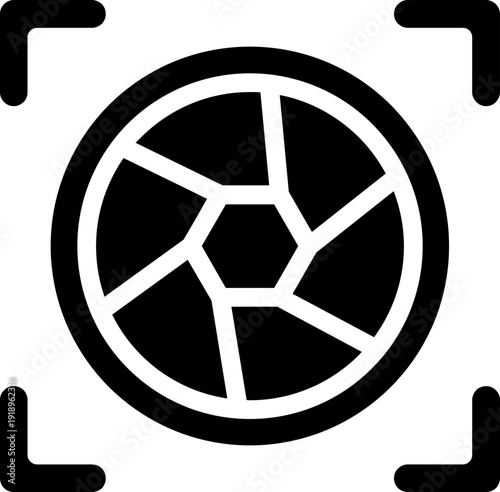 Foto camera icon vector set. photo illustration sign collection. focus symbol. cam logo or mark.Aperture f-number illustration f/1.4-16.photography camera lens line icon.Illustration collection camera