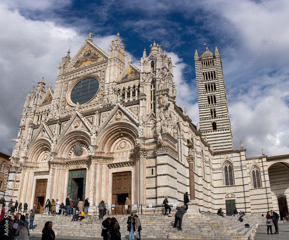Fototapeta premium Italy Tuscany Siena Cathedral view of the Duomo