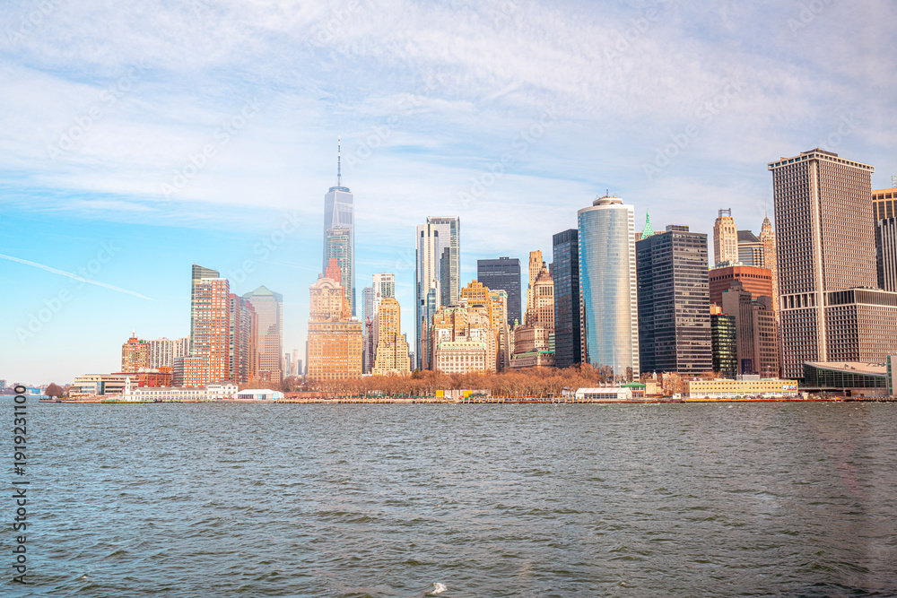 Fototapeta premium The scenic view of New York skyscrapers as a silhouette of New York City.