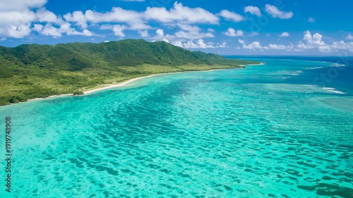 沖縄県　石垣島の海