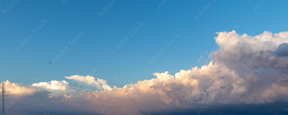 Foto Sky replacement blue and white clouds