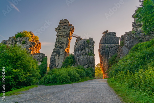 Photos Die berühmte Felsformation Externsteine ​​im Teutoburger Wald in Horn-Bad Meinbe