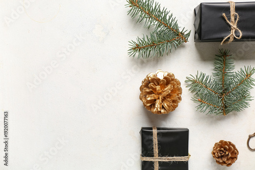 Painted golden pine cones w...