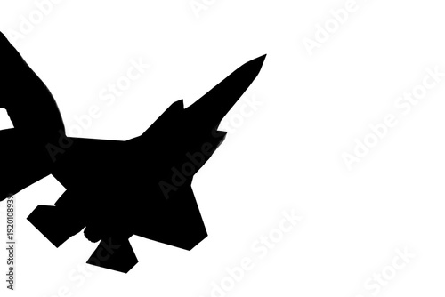 反戦、シルエットのジェット戦闘機