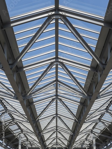 Geometric framework of ceiling window patterns and clear sky above