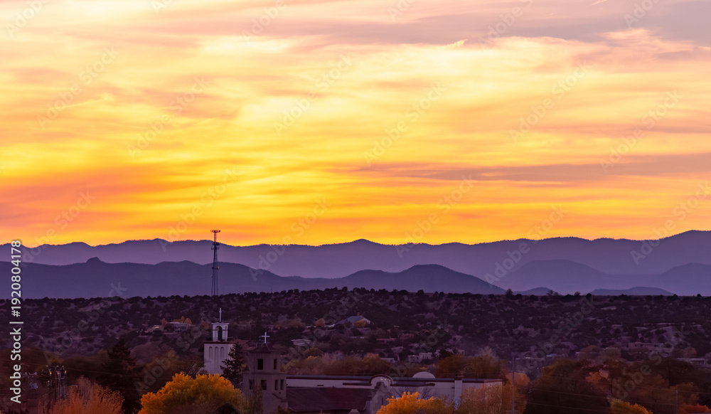 Fototapeta premium Sante Fe Skyline at sunset