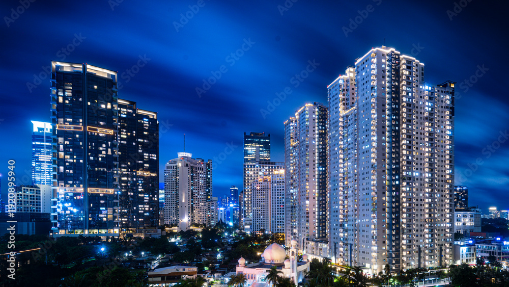 Fototapeta premium mosque and city on the night