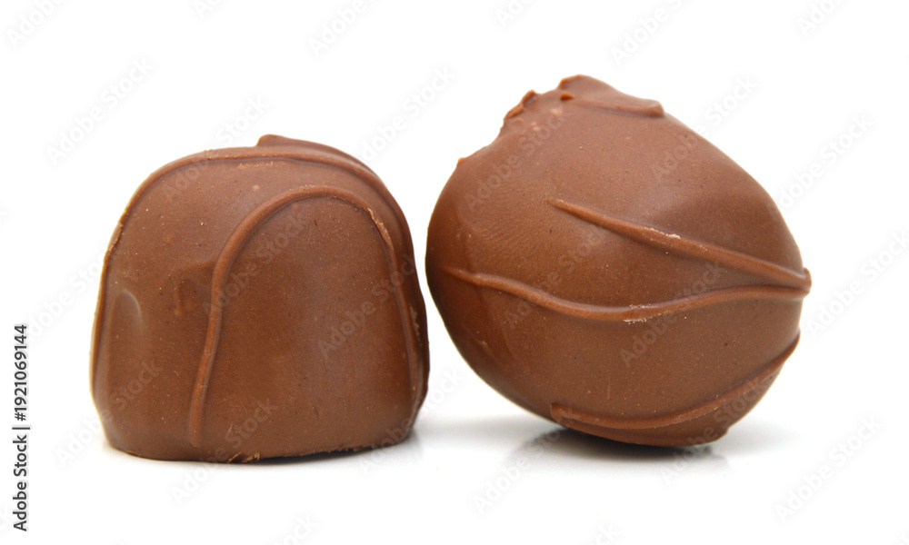 Obraz premium Chocolate candy isolated on white background