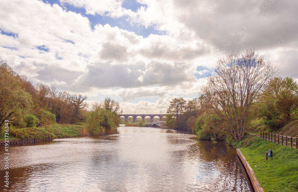 Fototapeta premium Railway viaduct near Dutton Horse bridge, River Weaver, Cheshire, UK