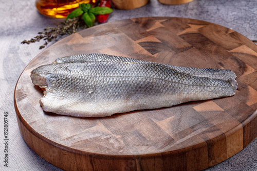 Billede på lærred Raw seabass fish fillet for cooking