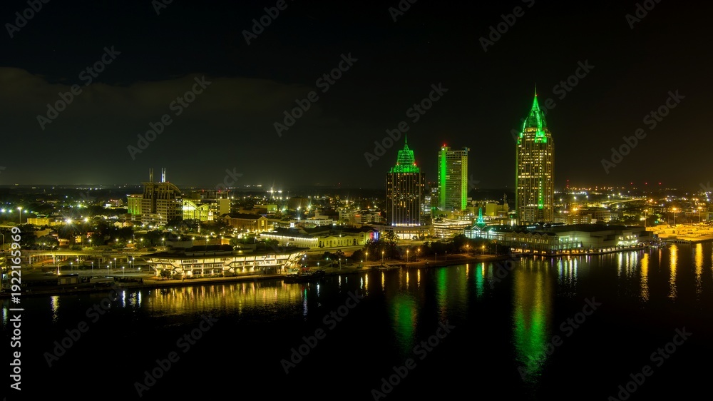 Fototapeta premium Downtown Mobile, Alabama at night