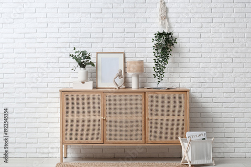 Photo frame, lamp and vase ...
