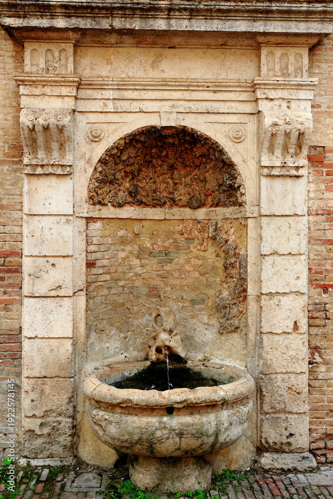 Fototapeta premium The historic medieval center of the Italian hill town of Colle di Val d' Elsa, Siena, Tuscany