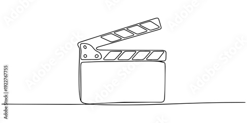 film clapper continuous one line drawing, One continuous line drawing of clapper board. Action movie scene and retro video production concept in simple linear style. Outline editable stroke. Doodle