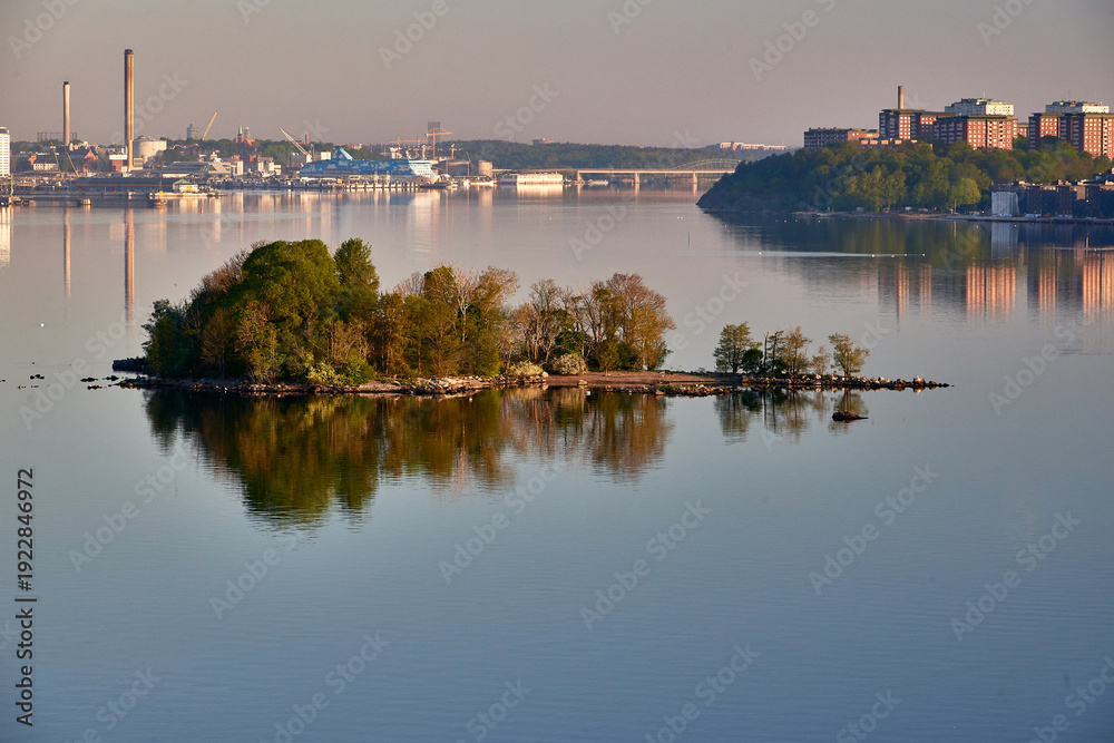 Naklejka premium Nacka Waterfront Panorama with Mirrored Island