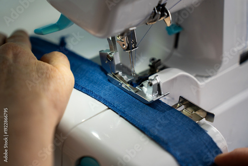 Foto Overlock Sewing Process
