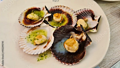 Healthy and delicious seafood is used to prepare dishes for visitors at the restaurant