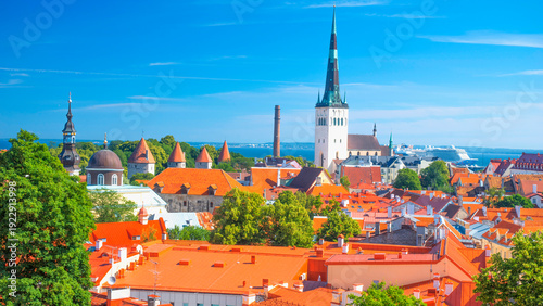 Photos St. Olaf's Church and red roofs of Tallinn Old Town, Estonia