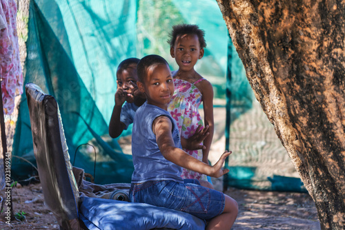 Foto African Children Botswana Poverty Shack Ghetto Third World Low Education Vulnera