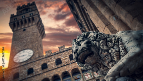 Fotografía Medici Lion Statue and Arnolfo Tower of Palazzo Vecchio at Sunset, Florence, Ita