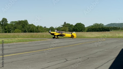 Taxi phase for an Aerobatic Flight in a Cap10 Airplane