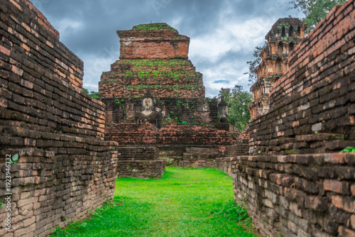 Wallpaper Mural architectural element in the Sukhothai Historical Park in central Thailand Torontodigital.ca