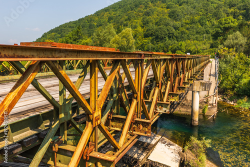 Cuadro en lienzo Old metal truss bridge crossing Martin Brod river, Bosnia and Herzegovina