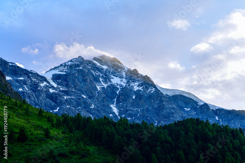 Wallpaper Mural Blick von Sulden (Solda) auf den Ortler in Südtirol, Italien	 Torontodigital.ca